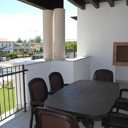 Delightful Flat In A Village With Swimming Pool *