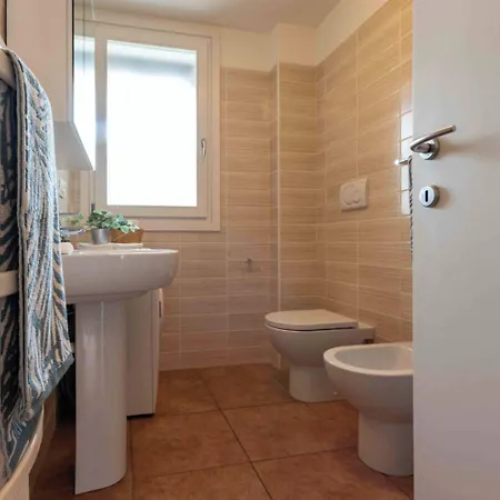Apartment Delightful Flat In A Village With Swimming Pool *