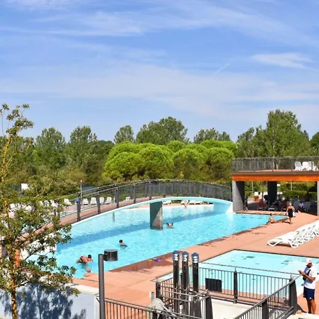 Apartment Delightful Flat In A Village With Swimming Pool Bibione